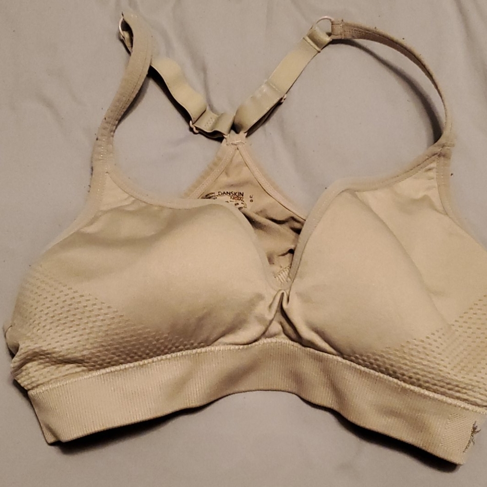 Danskin sports bra